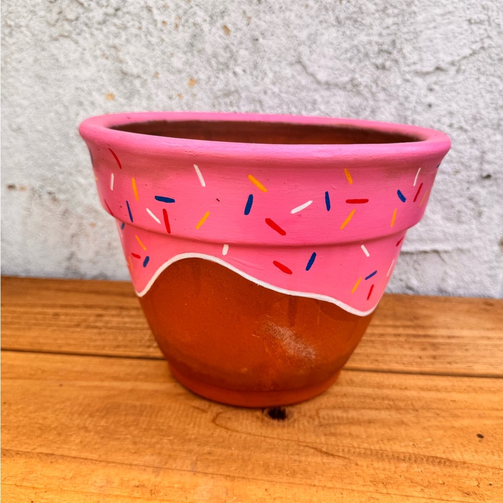 Hand-Painted Donut Sprinkle Terracotta Planter For Graden -Pink